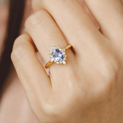 Oval  Ceylon Sapphire Rings