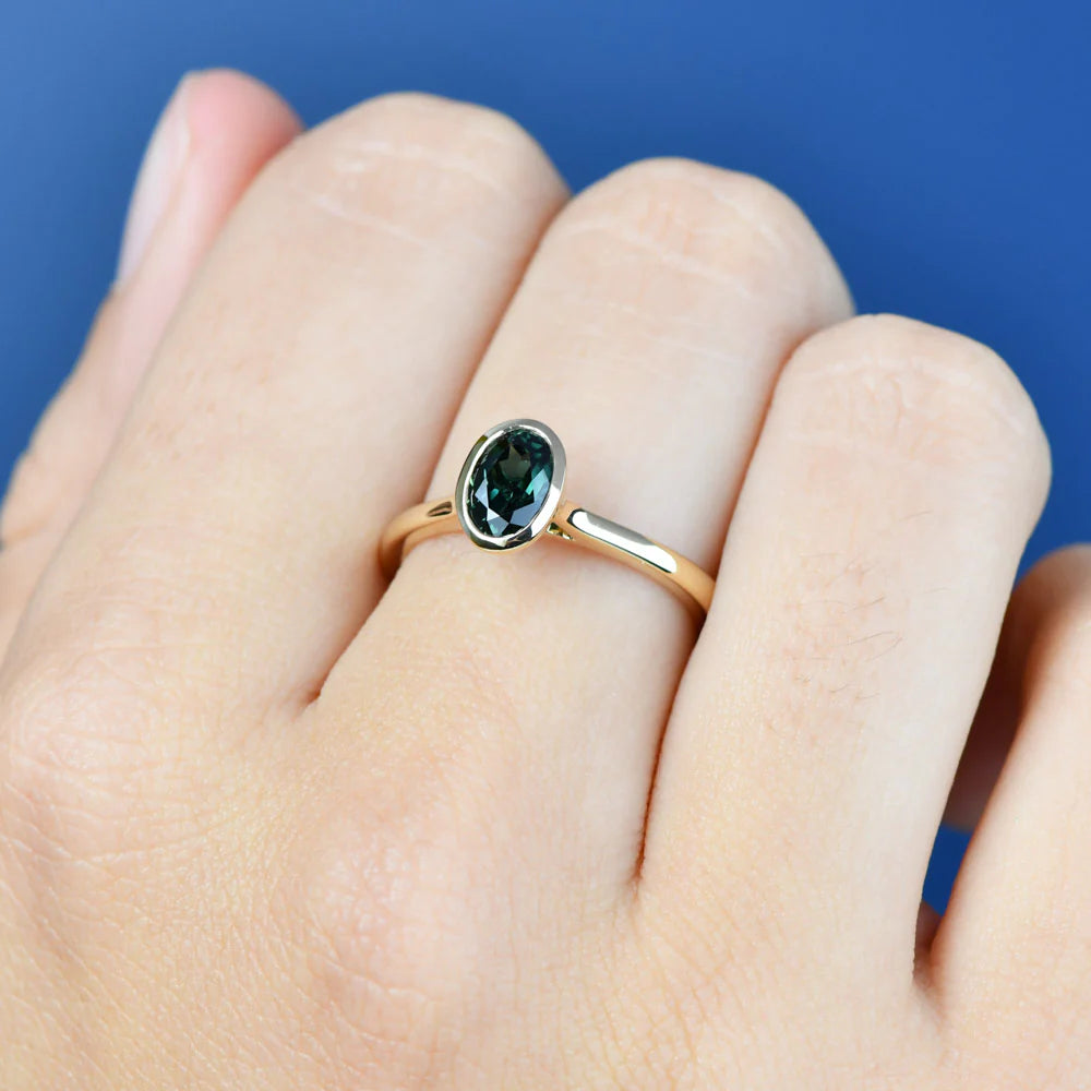 Adelia Oval Bezel Sapphire Ring – KAVALRI