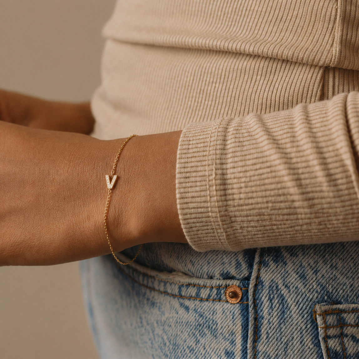 Initial Diamond Gold Bracelet - V-Z