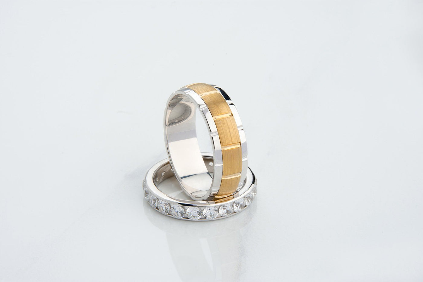 White and Yellow Gold Grooved Men's Wedding Ring  (2TJ2712)